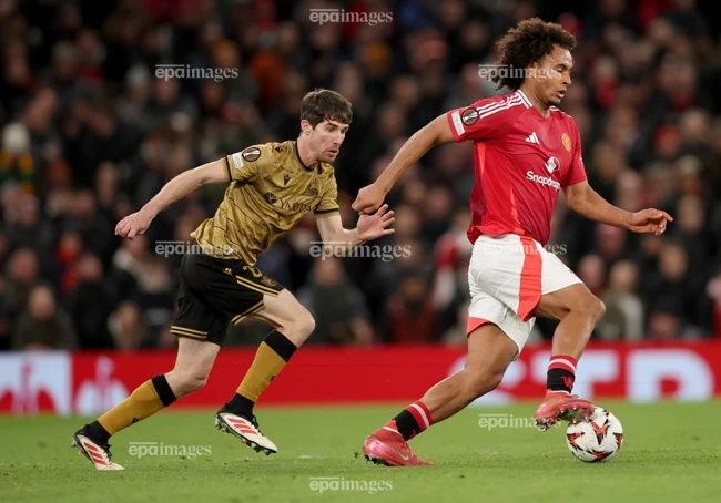 zirkzee-doi-chia-tay-man-united (3).jpg