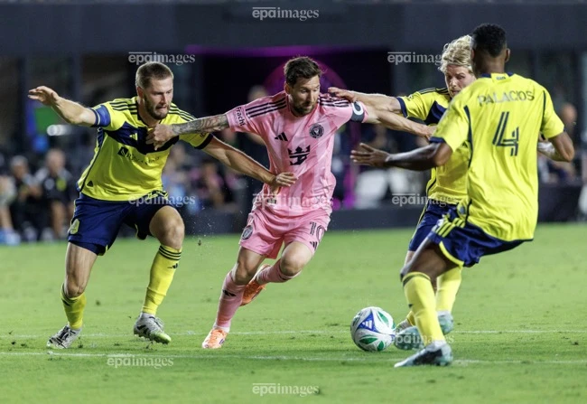 sieu-sao-messi-lap-cu-dup-miami-van-chua-chac-di-tiep (1).jpg