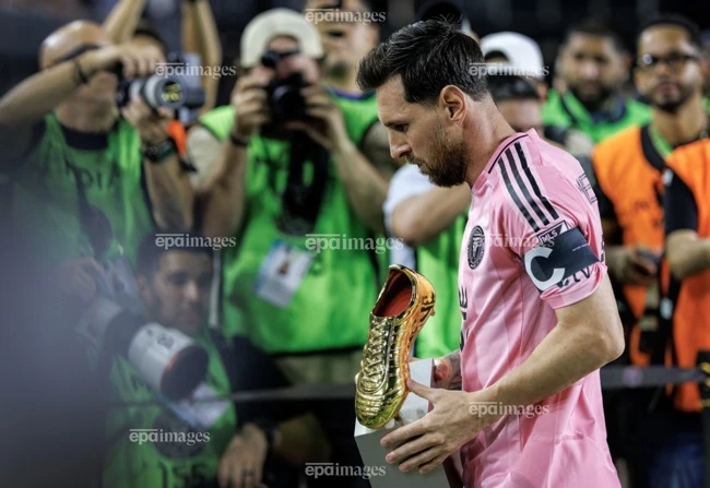 sieu-sao-messi-lap-cu-dup-miami-van-chua-chac-di-tiep (2).jpg