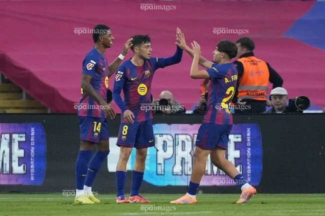 bellingham-tuyen-bo-danh-bai-barcelona-o-tran-sieu-kinh-dien (3).jpg