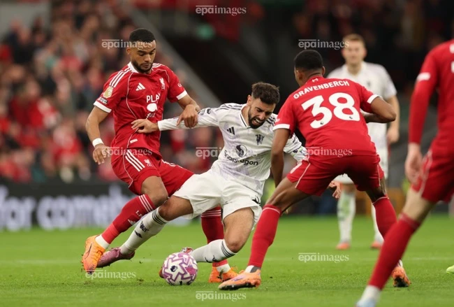 tron-1-nam-buon-nhieu-hon-vui-cua-hlv-amorim-tai-man-united (4).jpg