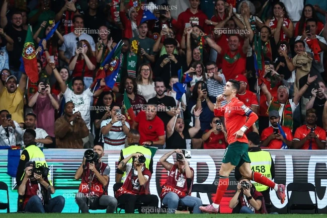 ronaldo-toi-khong-thua-messi (1).jpg