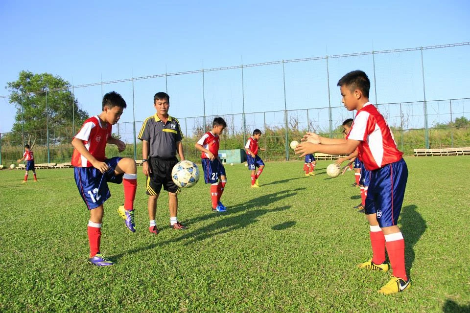 tieu-gia-ho-van-loi-di-roi (2).jpg