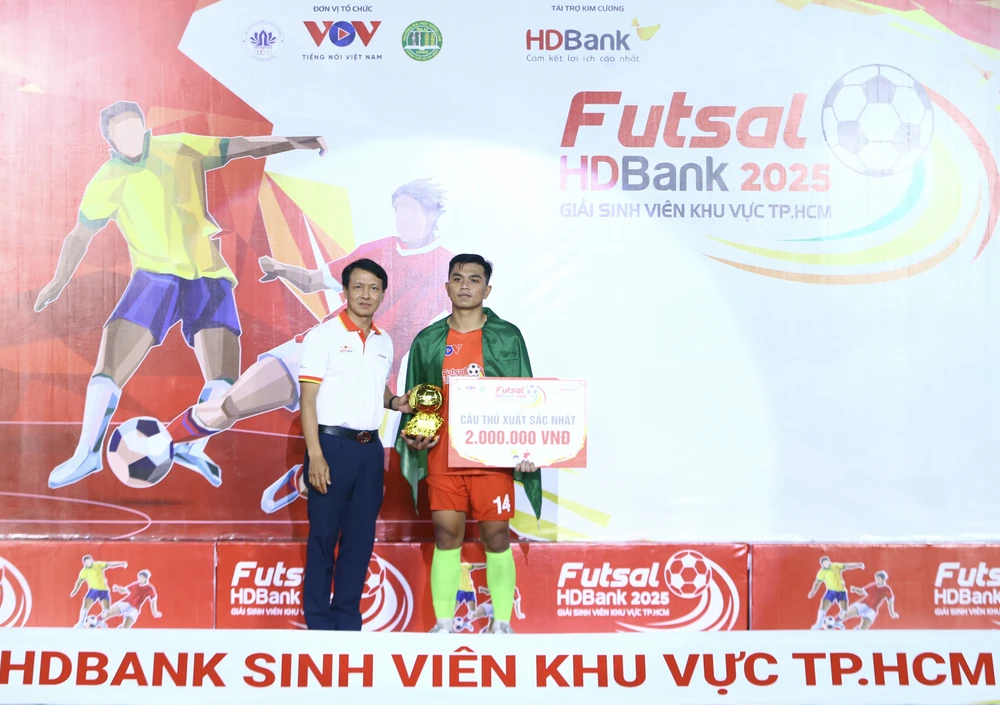 dai-hoc-nong-lam-vo-dich-thuyet-phuc-giai-futsal-sinh-vien-tp-hcm (3).jpg