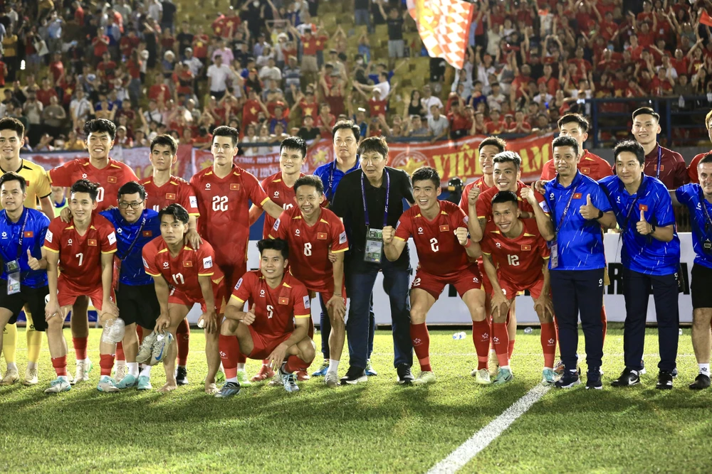 tran-dau-cuoi-cung-va-loi-hua-cua-hlv-kim-sang-sik (4).jpg