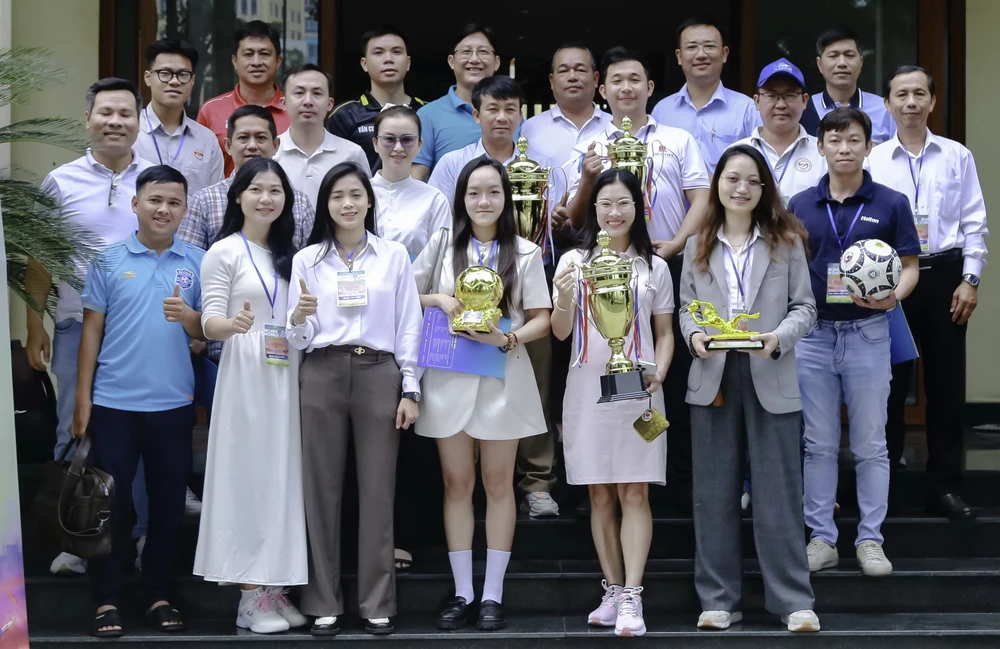 su-tro-lai-an-tuong-cua-giai-bong-da-cbsc (2).JPG