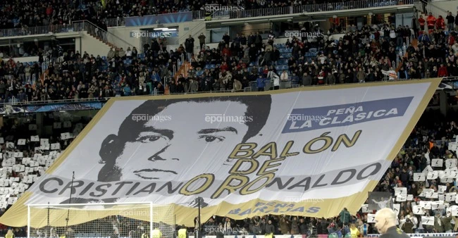 fifa-bi-phan-ung-du-doi-vi-gay-soc-voi-ronaldo (1).jpg