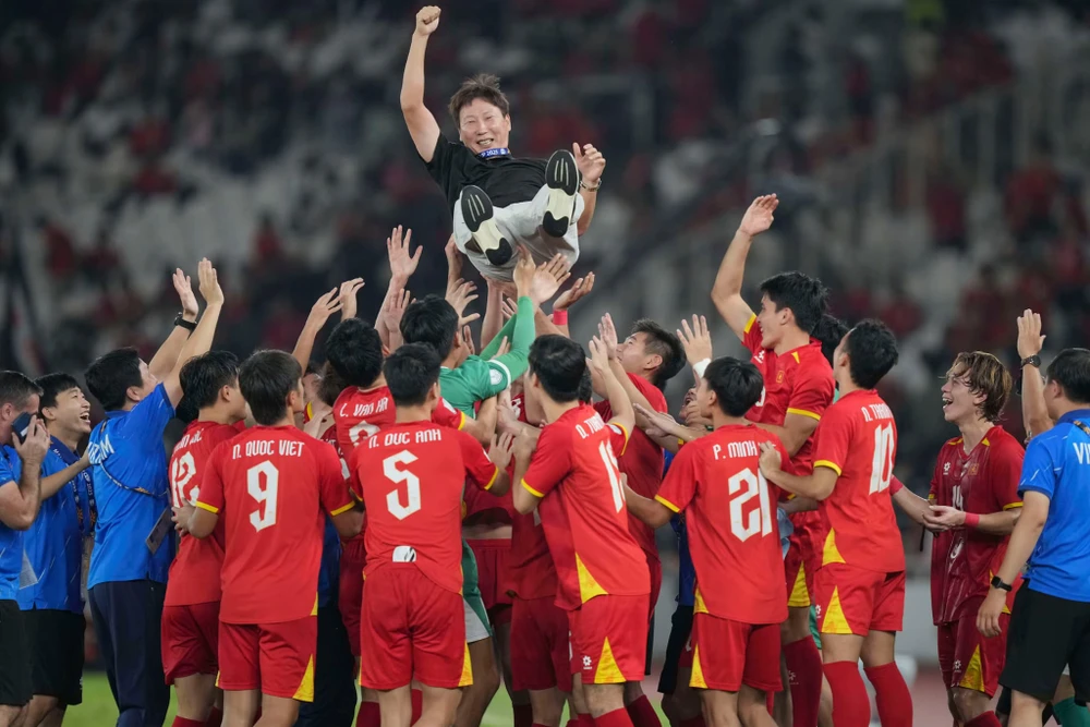 hlv-kim-sang-sik-va-tham-vong-keo-dai-ky-luc-o-sea-games-33 (3).jpg