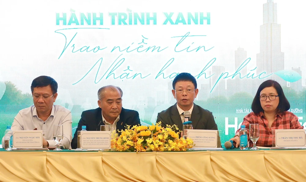 nguoi-dep-tren-duong-chay-tien-phong-half-marathon-2025 (4).jpg