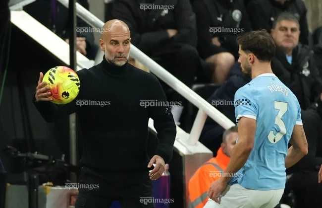 pep-guardiola-va-5-hlv-hang-dau-tu-choi-manchester-united (2).jpg