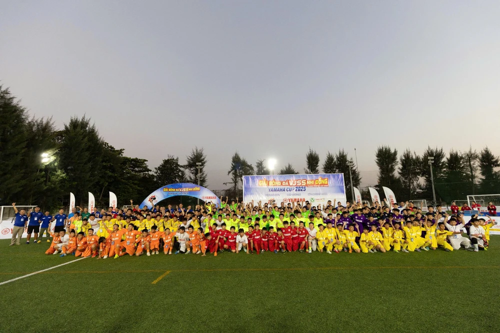 hon-nhien-giac-mo-chuyen-nghiep-o-giai-bong-da-nhi-dong-tp-hcm (3).jpg