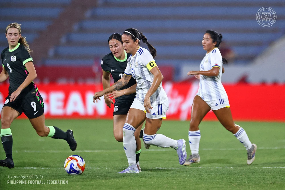 tuyen-viet-nam-roi-vao-the-tu-chien-voi-philippines (1).jpg