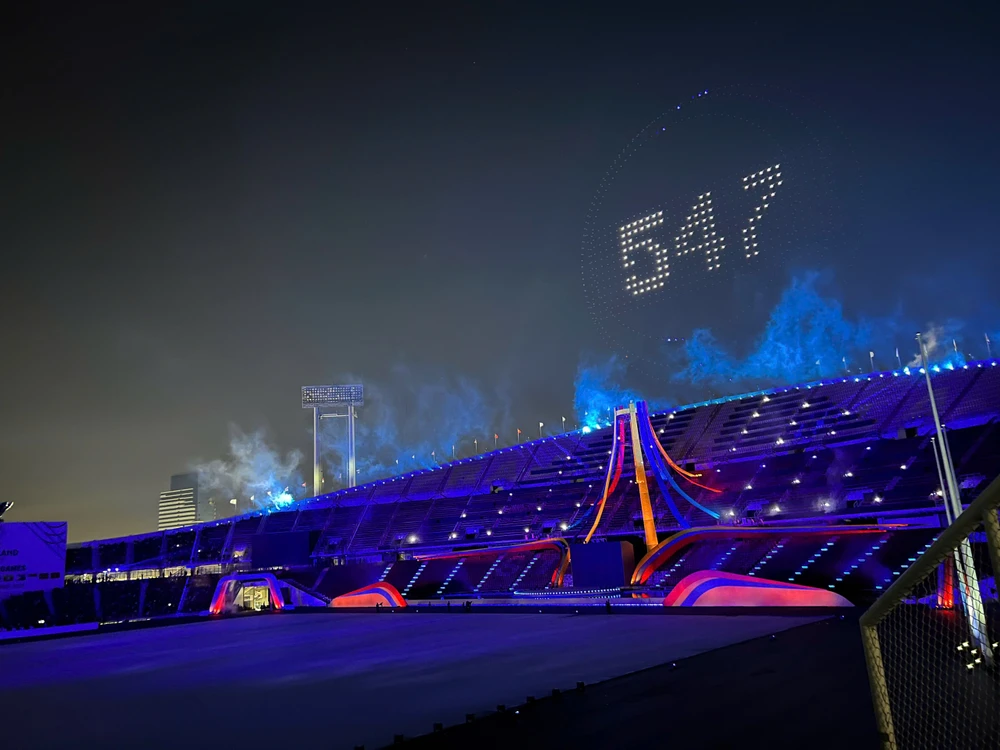 thai-lan-lai-pham-sai-lam-dang-tiec-ngay-trong-le-khai-mac-sea-games-33 (2).jpg