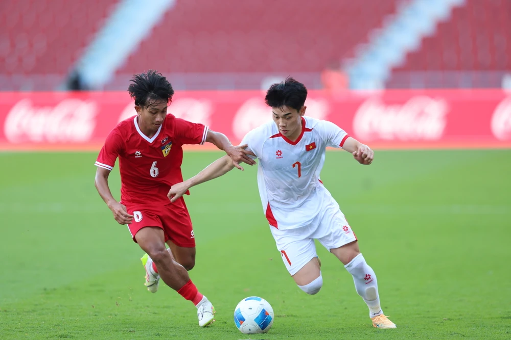 u-22-indonesia-lo-so-malaysia-va-viet-nam-bat-tay-nhau-vao-ban-ket (1).jpg