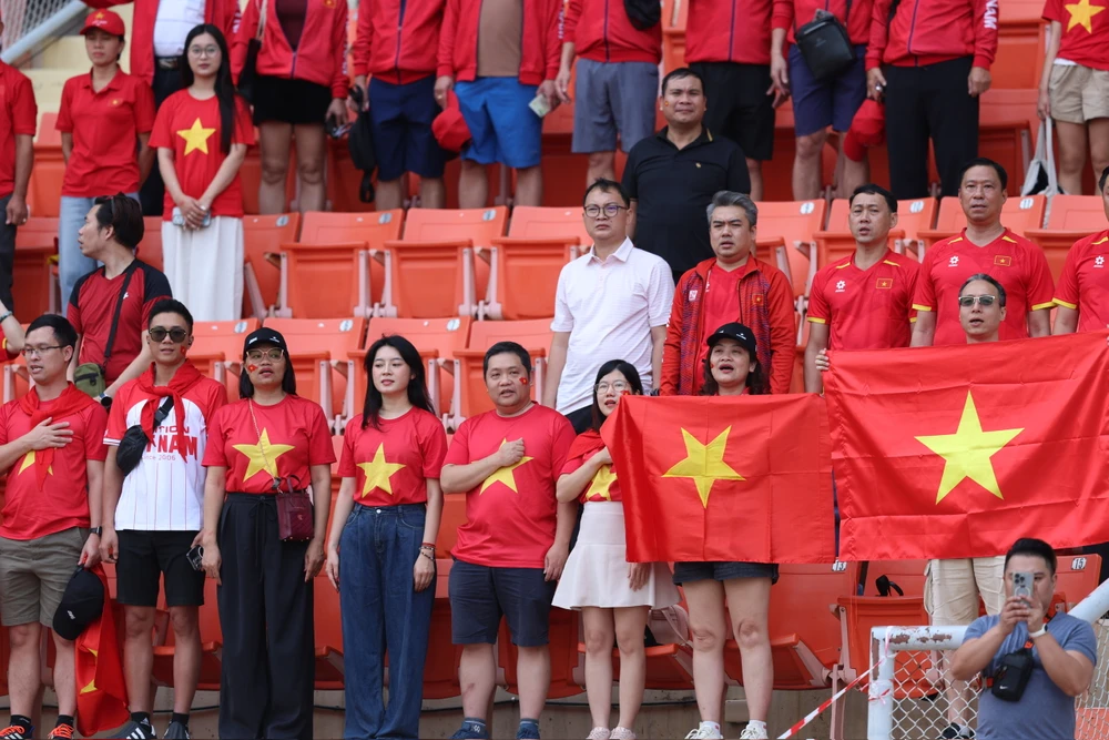 bong-da-viet-nam-toan-thang-o-sea-games-33 (3).jpg