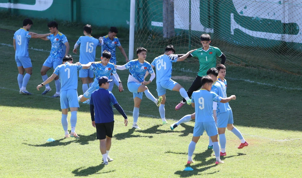 bui-vi-hao-tang-cuong-cho-tuyen-u-23-viet-nam-da-giai-chau-a (2).jpg