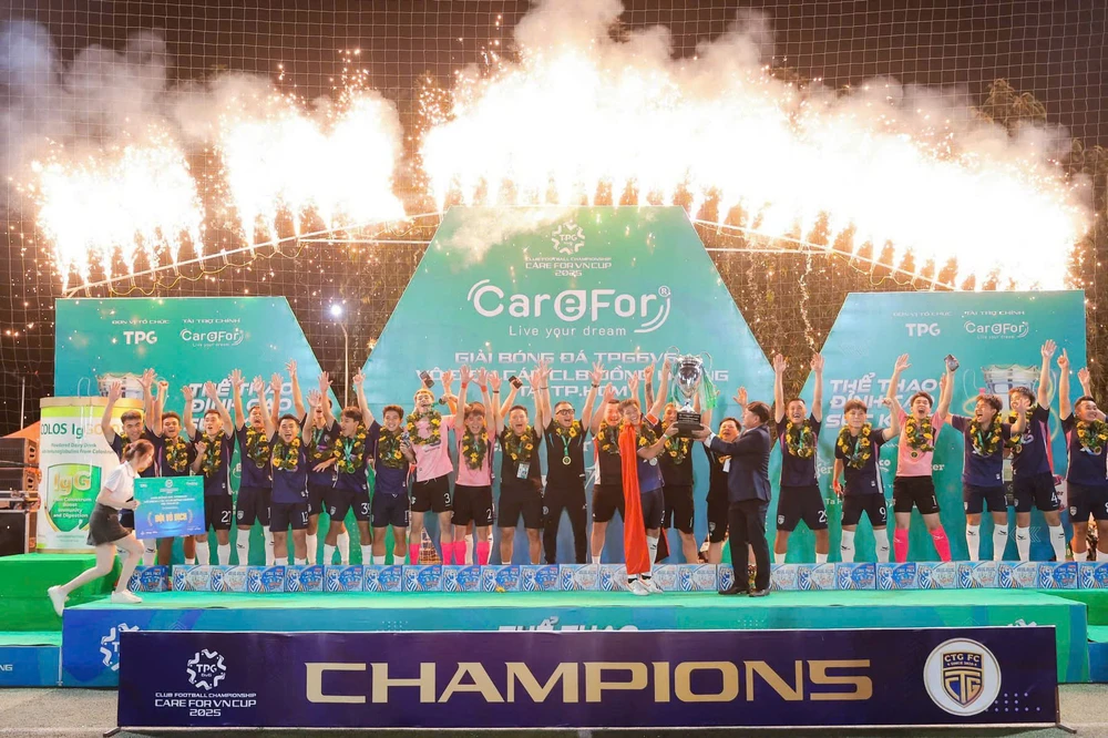 hlv-louis-nguyen-mat-tay-va-ngoi-vua-ngoan-muc-cua-ctg-binh-dinh (1).jpg