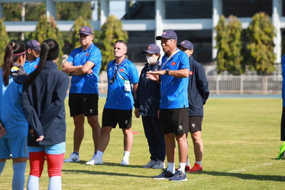 ly-do-hlv-mai-duc-chung-tiep-tuc-nam-tuyen-nu-quoc-gia-o-tuoi-77 (1).jpg
