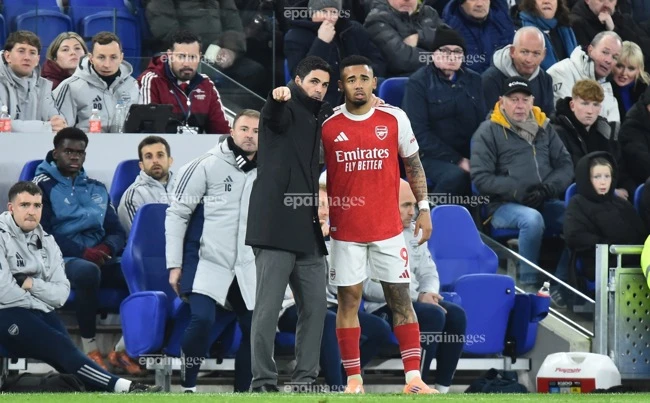 arsenal-lo-so-bi-mat-ngoi-trong-dem-giao-thua (3).jpg