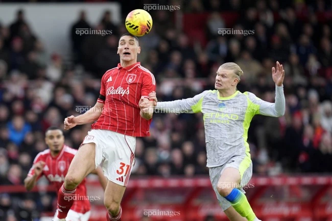 arsenal-but-toc-nghet-tho-man-city-giam-sau-co-hoi-vo-dich-ngoai-hang-anh (1).jpg