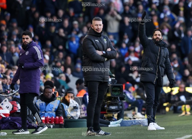 hlv-ruben-amorim-tuyen-bo-gay-chan-dong-lanh-dao-man-united (3).jpg