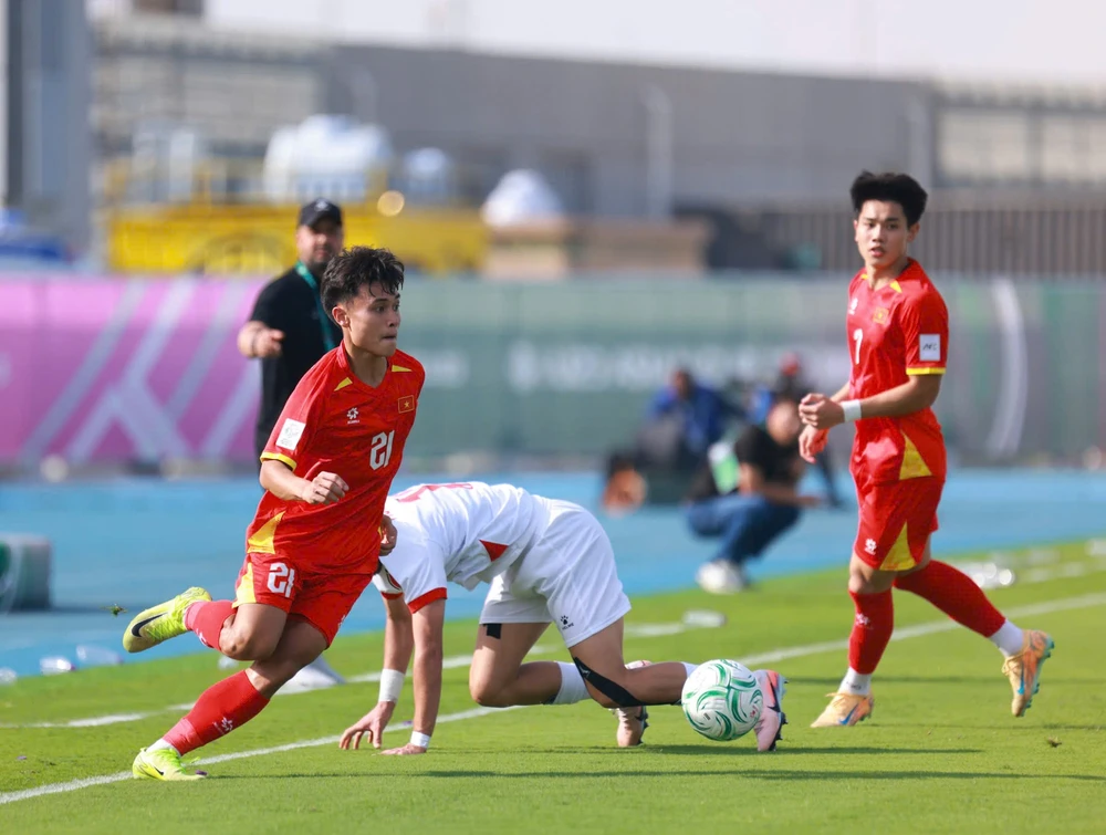 truyen-thong-quoc-te-day-song-vi-u-23-viet-nam (3).jpg