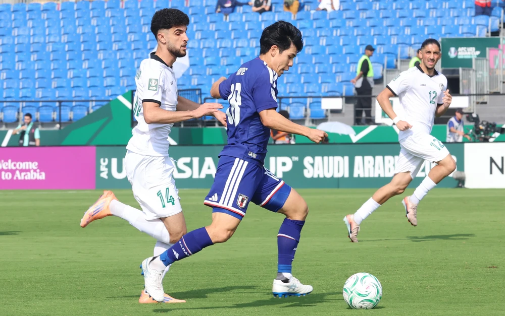 sinh-vien-nhat-ban-lam-mua-lam-gio-o-giai-u-23-chau-a (2).jpg