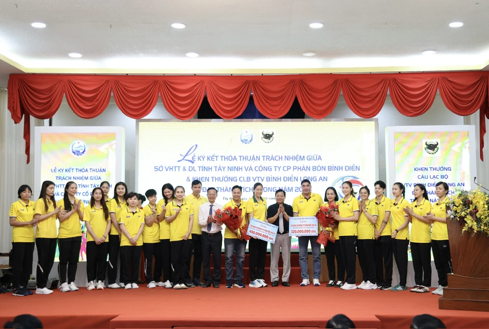 nhung-co-gai-chan-dai-vtv-binh-dien-long-an-nhan-thuong-lon (2).jpg