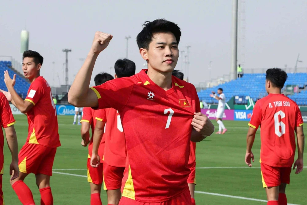 vi-sao-dinh-bac-doat-giai-vua-pha-luoi-du-chi-bang-so-ban-thang-voi-3-cau-thu-khac (1).jpg