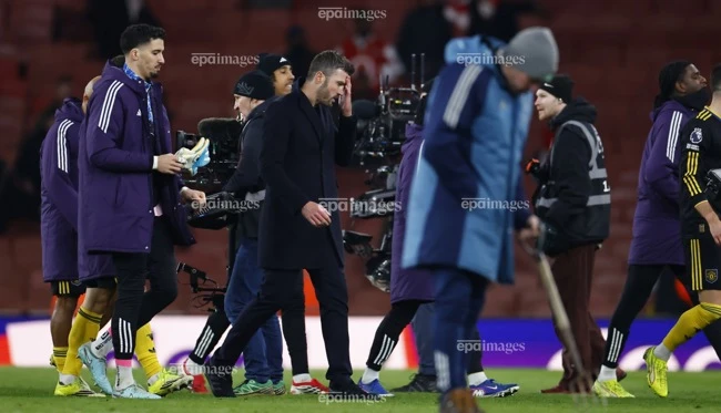 man-united-lo-so-1-doi-thu-sau-khi-gianh-3-tran-thang-lien-tiep (1).jpg