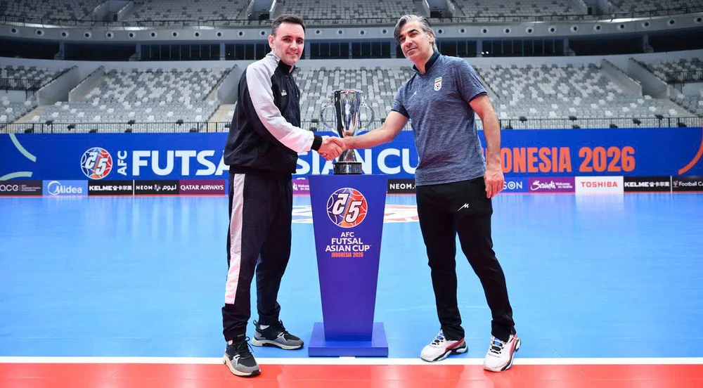 suc-ep-cua-vua-chau-a-iran-truoc-hien-tuong-indonesia (5).jpg