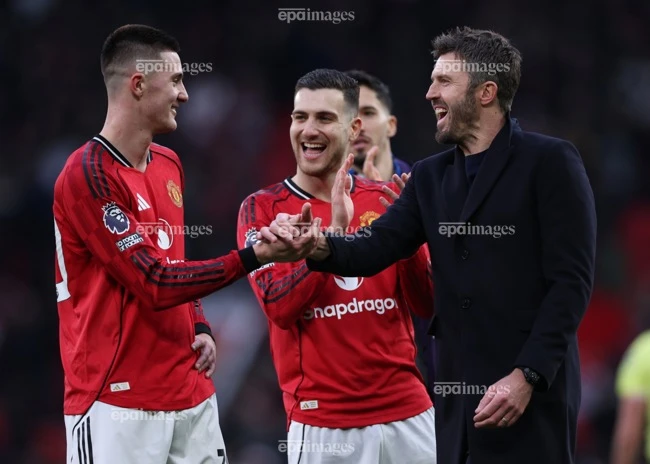 bruno-tiet-lo-hlv-carrick-lam-dieu-khong-ai-ngo-o-man-united (3).jpg