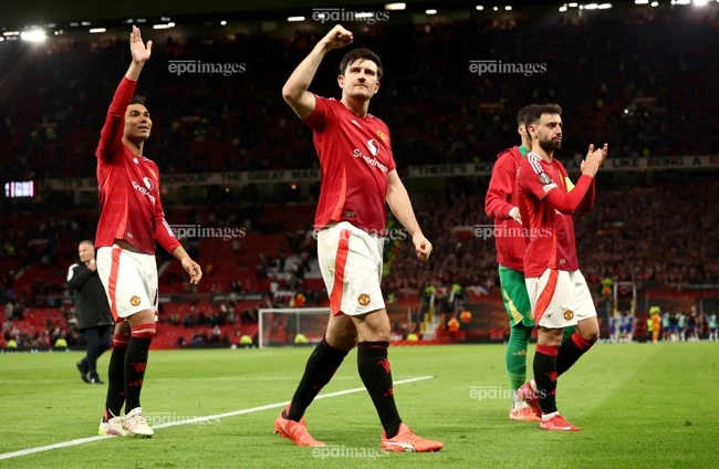 mu-ra-quyet-dinh-bat-ngo-voi-maguire-va-casemiro (3).jpg