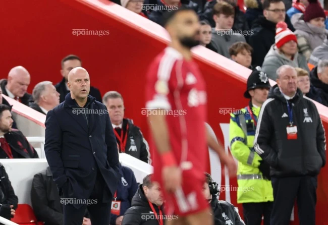 salah-het-cua-o-lai-liverpool-bat-den-xanh-sang-saudi-arabia (3).jpg