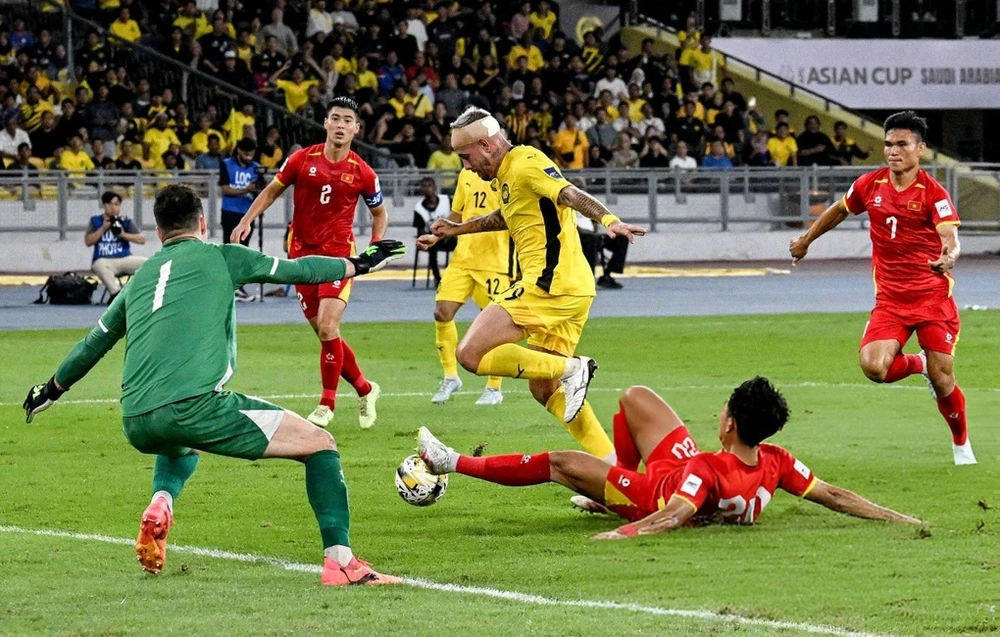 chan-dong-asian-cup-2027-malaysia-lao-dao-sau-to-cao-cua-viet-nam-gui-len-fifa (2).jpg
