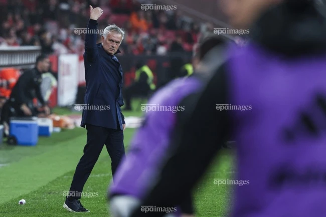 lo-dieu-khoan-trong-hop-dong-dua-hlv-mourinho-tro-lai-real-madrid (2).jpg