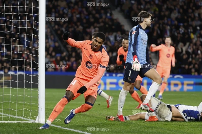 mu-bat-ngo-ra-don-soc-voi-barcelona (3).jpg