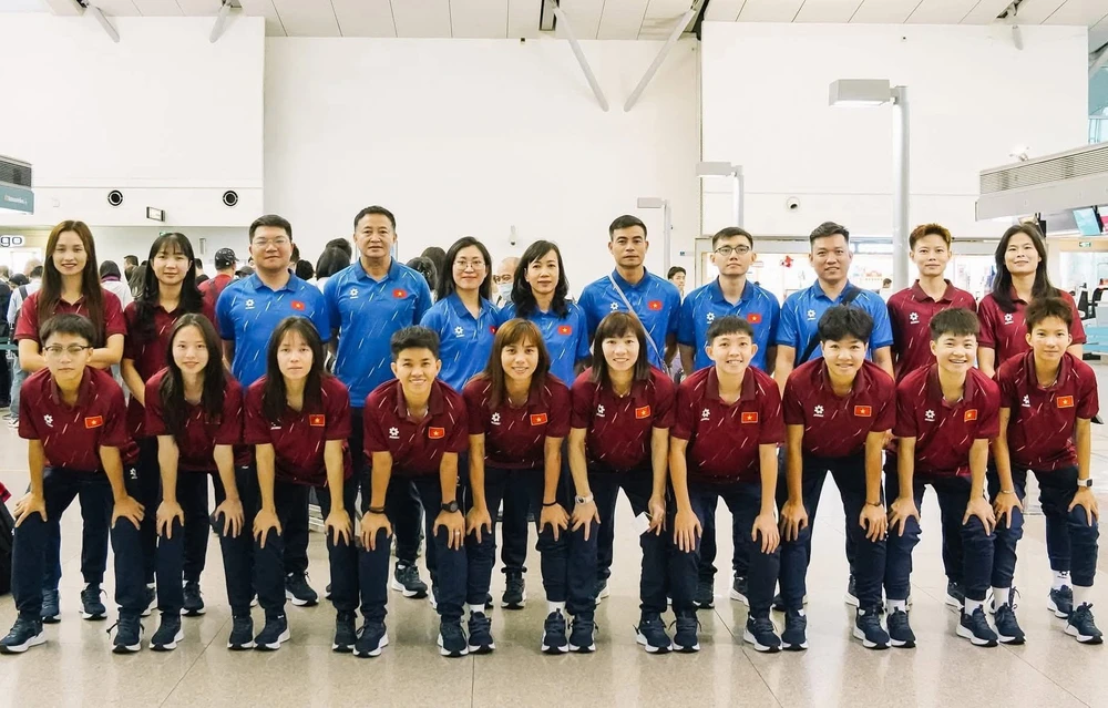 bong-da-viet-nam-bung-no-chao-nam-moi (3).jpg