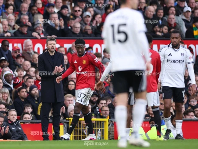 mu-mo-toang-cua-tro-lai-top-3-sau-gan-3-nam-cho-doi (1).jpg