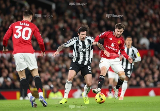 song-ngam-o-mu (3).jpg