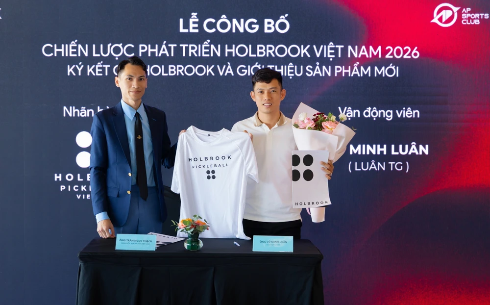 holbrook-tung-chien-luoc-2026-va-chieu-mo-loat-tay-vot-pickleball-dinh-dam (2).JPG