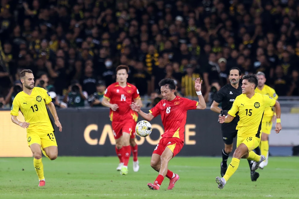 malaysia-bi-vang-khoi-asian-cup-cho-con-thinh-no-tu-viet-nam (1).jpg