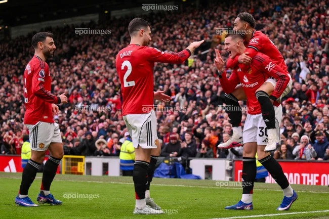 nong-carrick-canh-bao-mu-gay-tai-bournemouth-top-4-lung-lay-du-doi (2).jpg