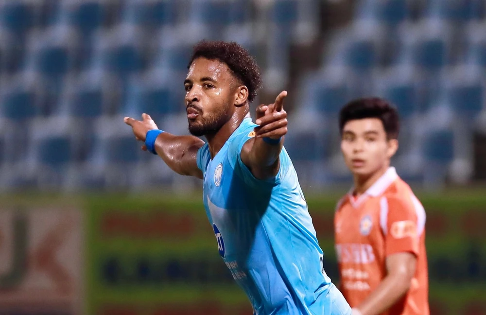 ron-rang-tuyen-viet-nam-da-co-son-lai-con-hen-cho-danh-bai-malaysia (2).jpg