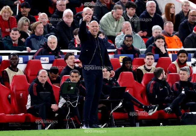 liverpool-thua-tran-thu-10-hlv-slot-len-tieng-cuc-gat (1).jpg