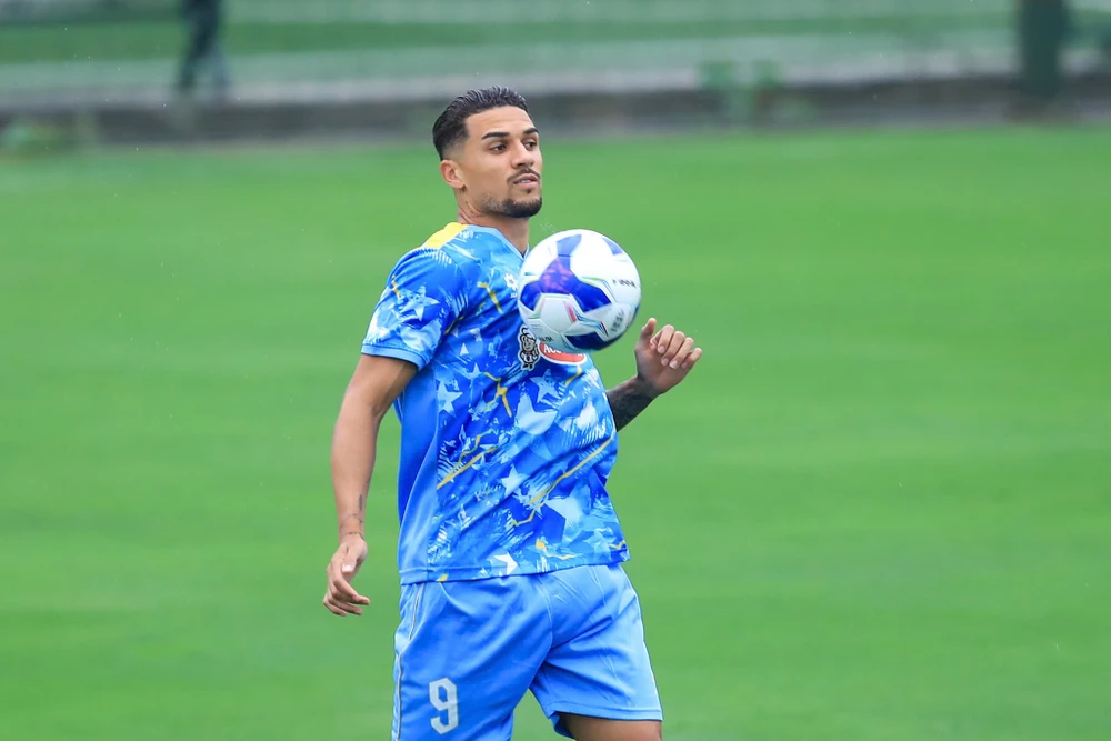 tan-binh-tuyen-viet-nam-quyet-chung-minh-gia-tri-o-tran-dai-chien-malaysia (1).jpg