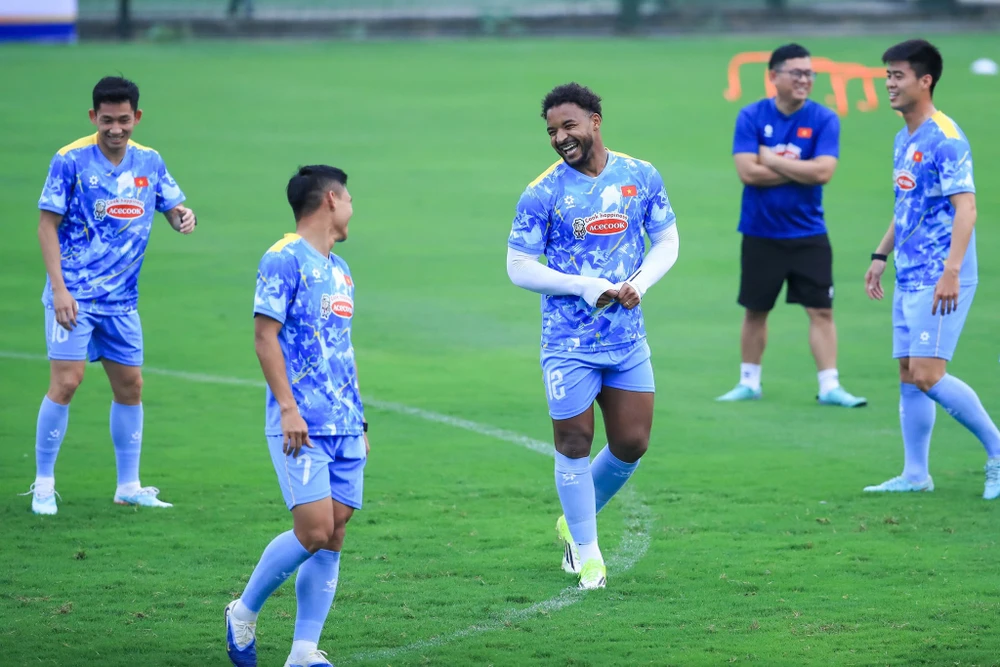 tan-binh-tuyen-viet-nam-quyet-chung-minh-gia-tri-o-tran-dai-chien-malaysia (3).jpg