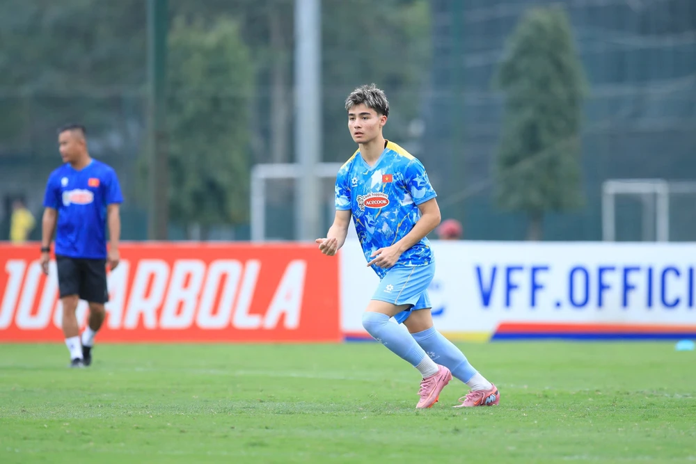 than-dong-viet-kieu-moric-bi-loai-khoi-u-23-viet-nam-lo-ly-do-bat-ngo (2).jpg