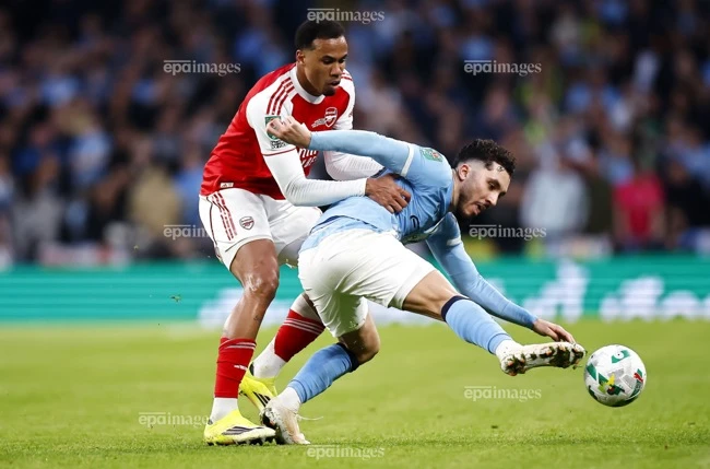 6-ngoi-sao-arsenal-dong-loat-bo-tuyen-quoc-gia (3).jpg