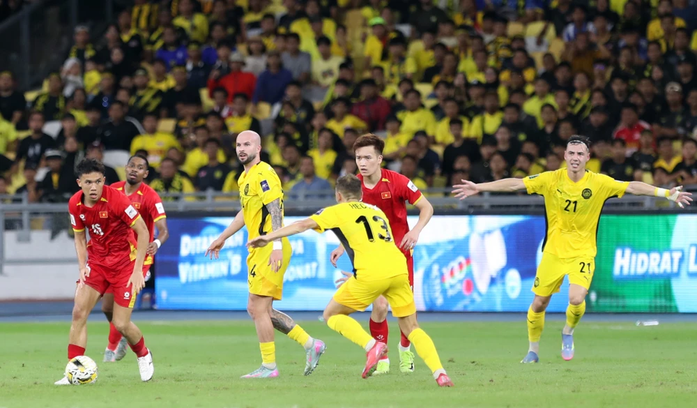 malaysia-keo-quan-sang-thien-truong-doi-danh-du (3).jpg